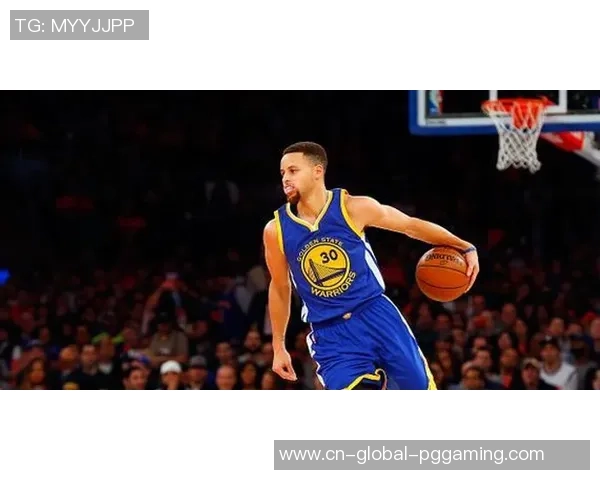 勇士队的斯蒂芬-库里因脚踝痛苦缺席与热火的竞赛